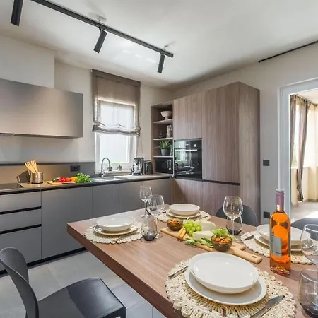 Aquila Premium